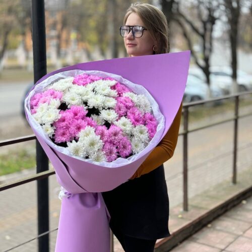 Букет гигант из 15 кустовых хризантем